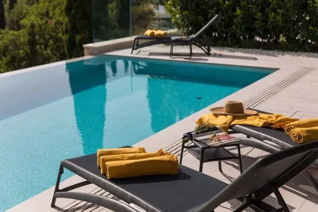 Villa, Sigara İçilebilir