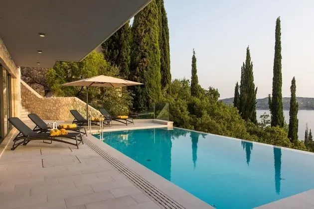 Villa, Sigara İçilebilir