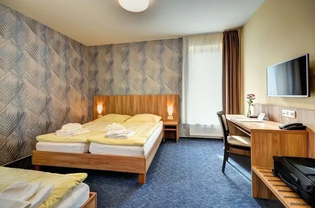 Standard Üç Kişilik Oda, Birden Çok Yatak