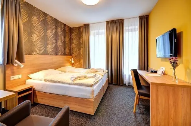 Superior Tek Büyük veya İki Ayrı Yataklı Oda, 1 Büyük (Queen) Boy Yatak, Bahçe Manzaralı