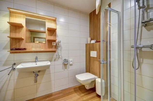 Superior Tek Büyük veya İki Ayrı Yataklı Oda, 1 Büyük (Queen) Boy Yatak, Bahçe Manzaralı