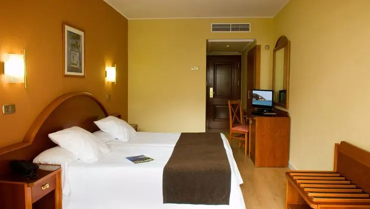 1 Çift Kişilik Veya 2 Tek Kişilik Yatak Standard