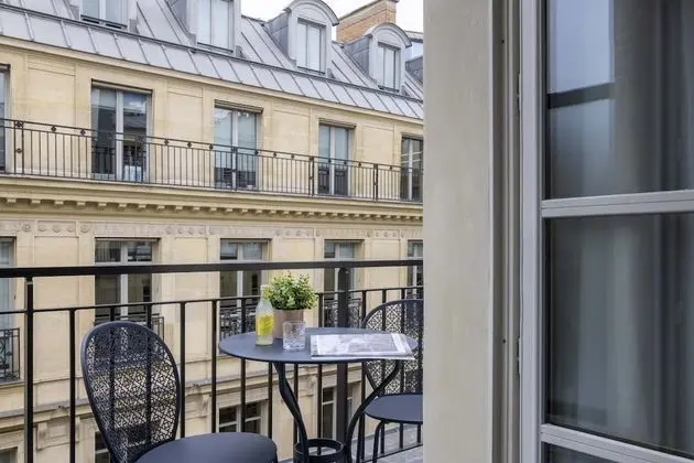 Deluxe Oda, Balkon