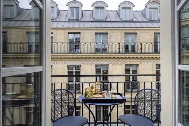 Deluxe Oda, Balkon