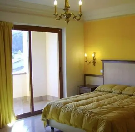 Comfort Tek Büyük veya İki Ayrı Yataklı Oda