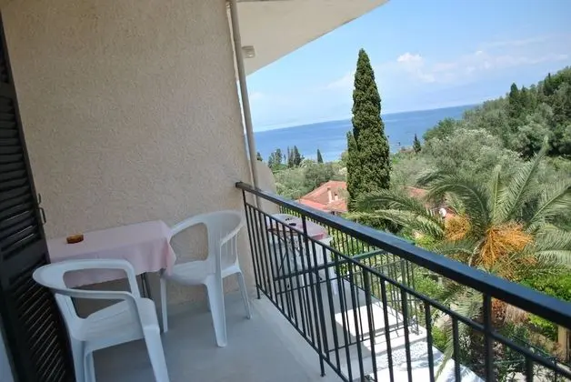 Standard Tek Büyük veya İki Ayrı Yataklı Oda