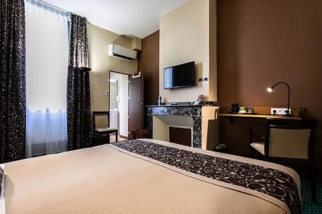 Comfort Tek Büyük Yataklı Oda