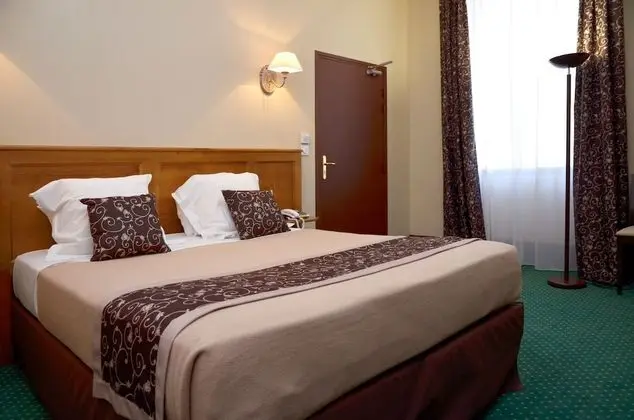 Comfort Tek Büyük Yataklı Oda