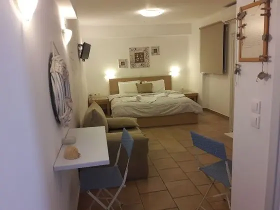 Stüdyo, Bahçe Manzaralı