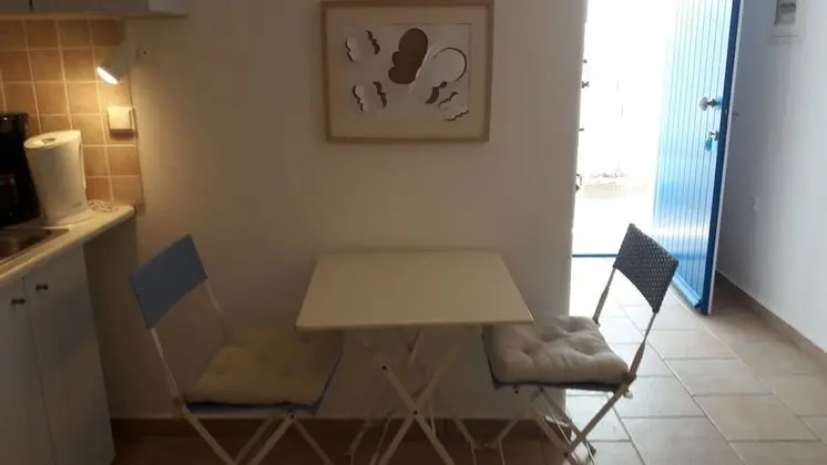 Stüdyo, Bahçe Manzaralı