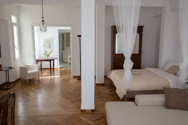 Odyssey, 120m2 Apartment-Balcony with Acropolis view & sauna