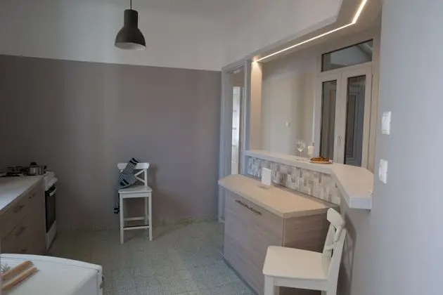 Odyssey, 120m2 Apartment-Balcony with Acropolis view & sauna