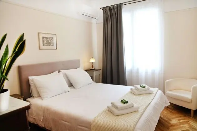 Zeus 115m2 Penthouse Apartment - Balcony with Acropolis View