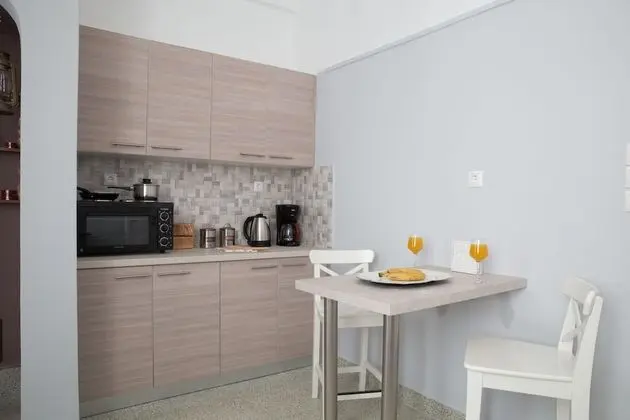 Zeus 115m2 Penthouse Apartment - Balcony with Acropolis View