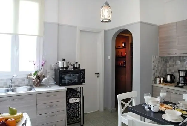 Zeus 115m2 Penthouse Apartment - Balcony with Acropolis View