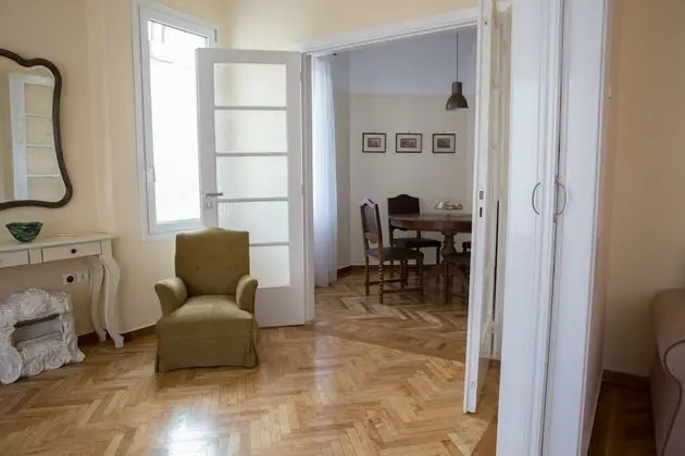Zeus 115m2 Penthouse Apartment - Balcony with Acropolis View
