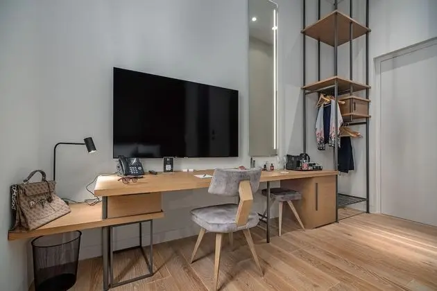 Standard Tek Büyük Yataklı Oda