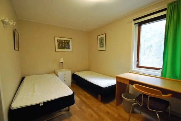 Economy İki Ayrı Yataklı Oda, Ortak Banyo (Elevhemmet)