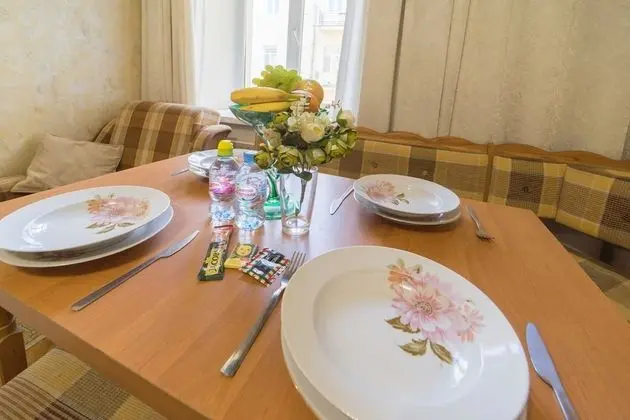 Family Apart Daire, Birden Çok Yatak, Avlu Manzaralı