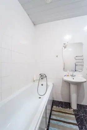 Family Apart Daire, Birden Çok Yatak, Avlu Manzaralı