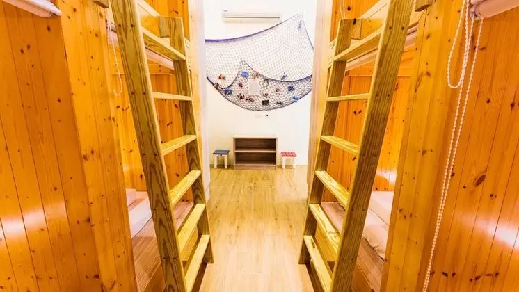 Comfort Ortak Ranzalı Oda, Sadece kadınlar için