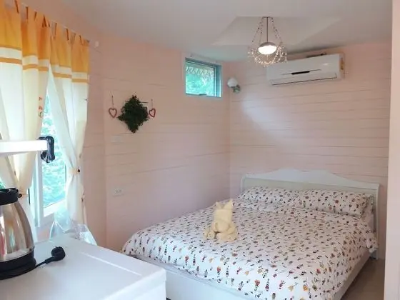 Iris House