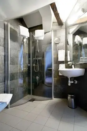 Standard Tek Büyük veya İki Ayrı Yataklı Oda