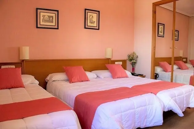 Üç Kişilik Oda (2 Adults + 1 Child)