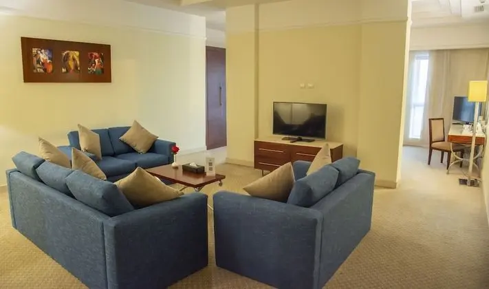 Family Oda, Şehir Manzaralı