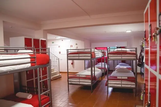 Ortak Ranzalı Oda, Ortak Banyo (21 Beds)
