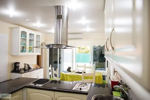 Ortak Ranzalı Oda, Ortak Banyo