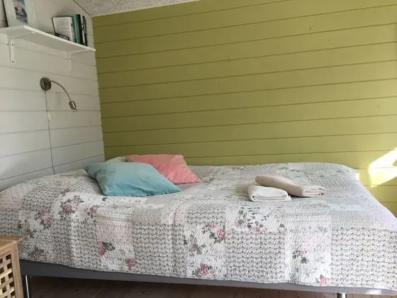 Kulübe, Ortak Banyo, Bahçeli