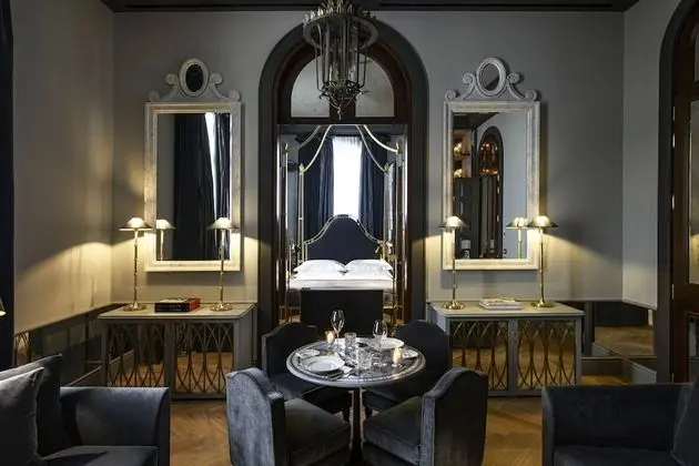 Presidential Suite Bristol (Suite Temptation)