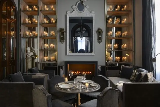 Presidential Suite Bristol (Suite Temptation)