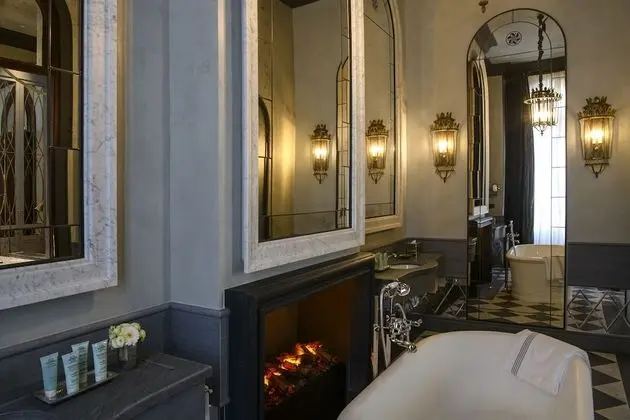 Presidential Suite Bristol (Suite Temptation)