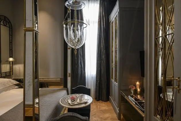 Presidential Suite Bristol (Suite Temptation)