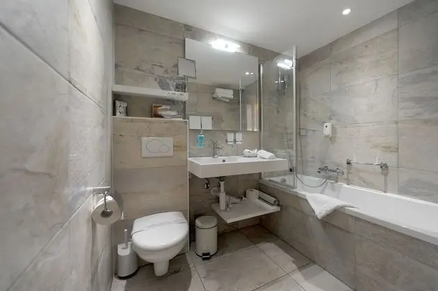 Superior Tek Büyük Yataklı Oda, Balkon, Dağ Manzaralı