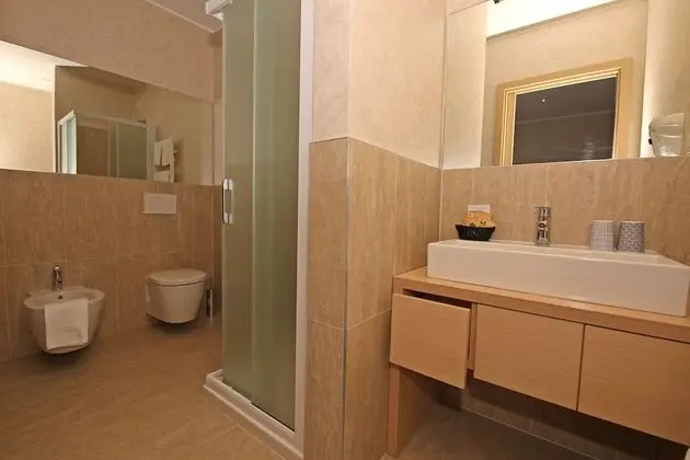 Tek Büyük Yataklı Oda, Göl Manzaralı