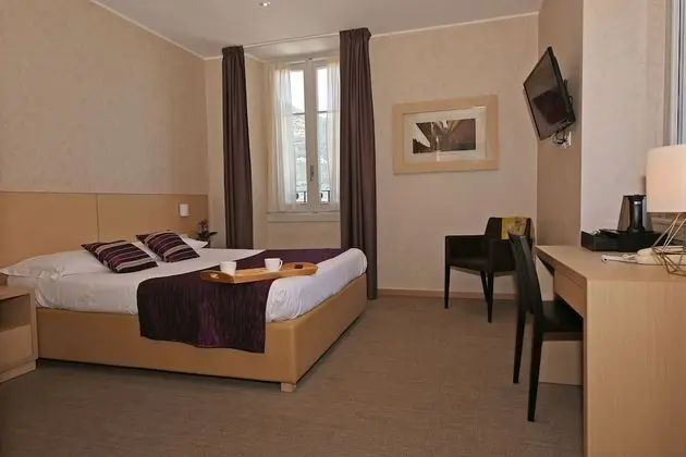 Tek Büyük Yataklı Oda, Göl Manzaralı