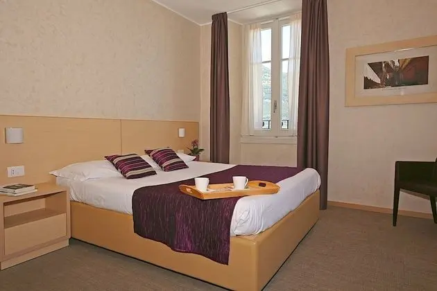 Tek Büyük Yataklı Oda, Göl Manzaralı