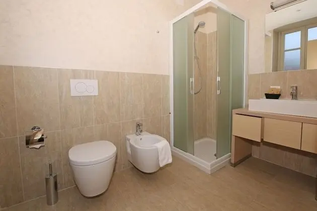 Tek Büyük Yataklı Oda, Göl Manzaralı