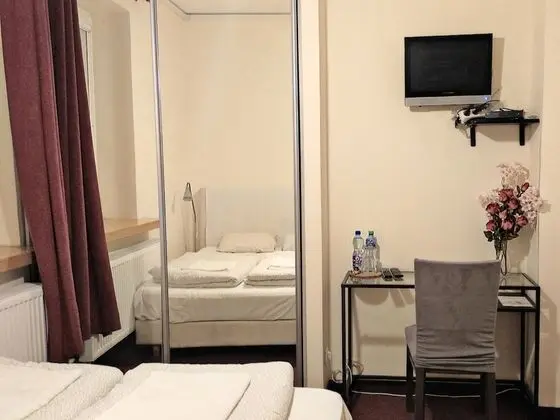 Tek Büyük Yataklı Oda, Banyolu/Duşlu