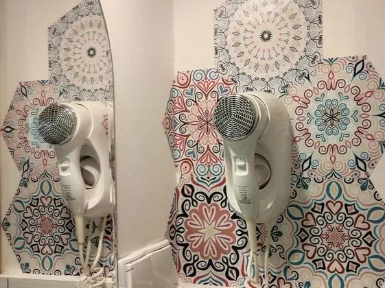 Tek Büyük Yataklı Oda, Banyolu/Duşlu