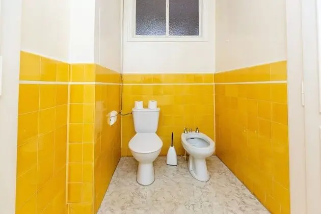 Üç Kişilik Oda