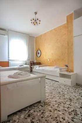 Classic Apart Daire, 3 Yatak Odası, Mutfak, Denize Sıfır