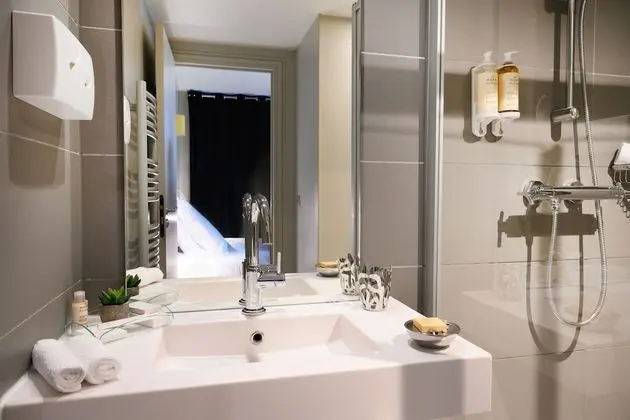 Junior Süit, Küçük Mutfak