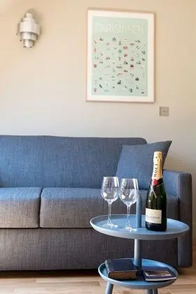 Apart Daire, 3 Yatak Odası, Küçük Mutfak