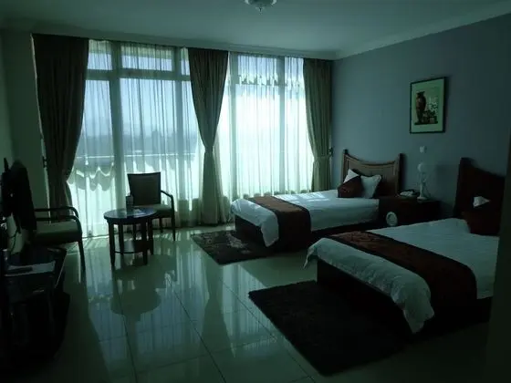 İki Ayrı Yataklı Oda, Şehir Manzaralı