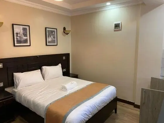 Executive Tek Büyük Yataklı Oda