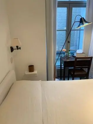 Basic Tek Büyük Yataklı Oda